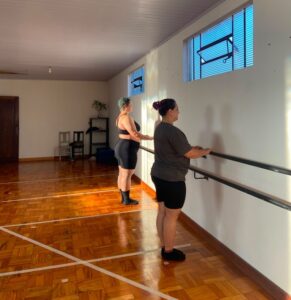 Inscrições abertas para aula gratuita de ballet em Jacarezinho