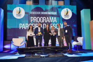 Paraná recebe prêmio por programa de gestão escolar