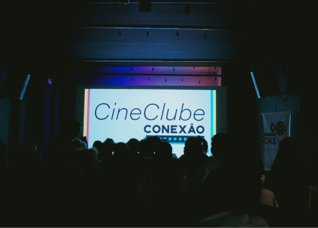 CineClube Conexão forma público em cinema em Jacarezinho