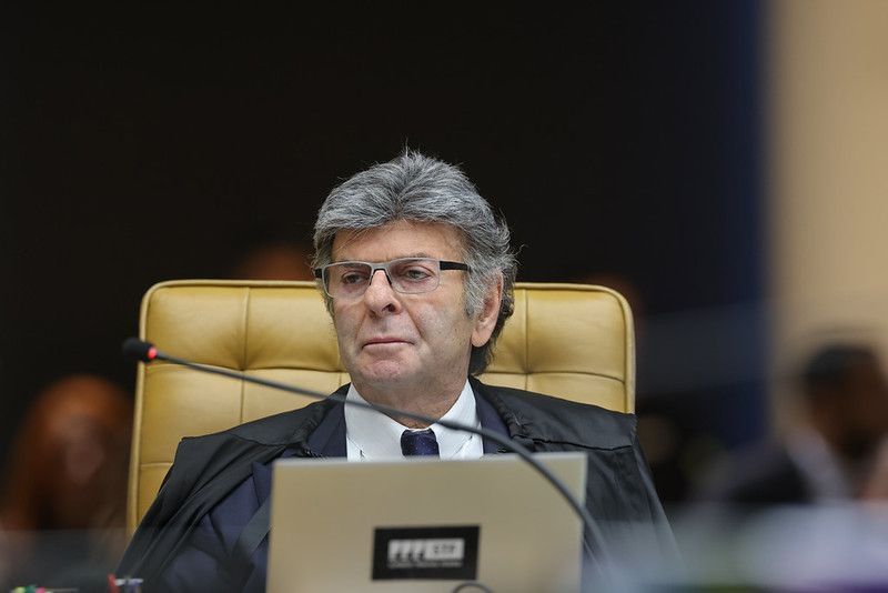 Fux pede acesso a inquéritos de Bolsonaro no STF