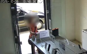 Mulher é presa após três furtos em Joaquim Távora