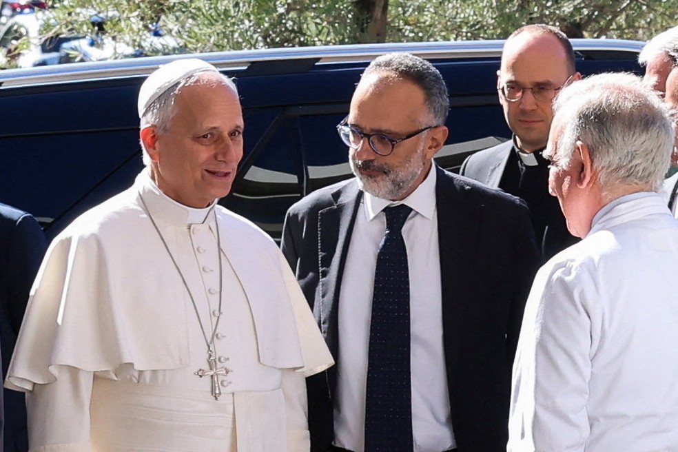 Papa Leão XIV retoma dieta e inicia caminhadas